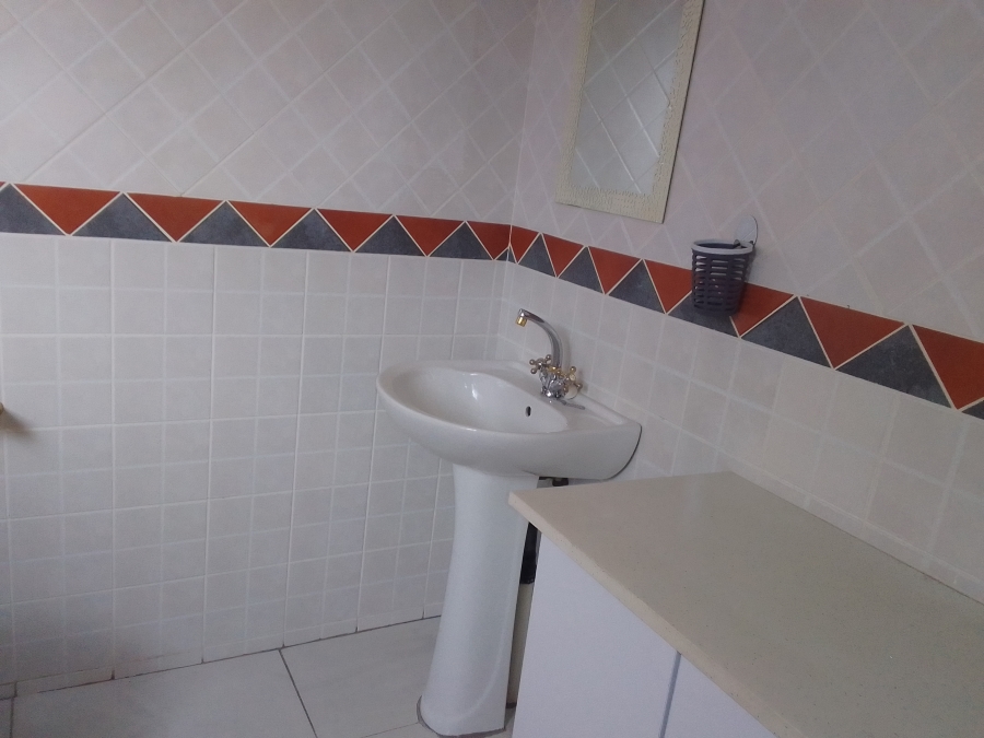3 Bedroom Property for Sale in Safari Gardens North West